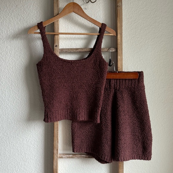 SKIMS Cozy Knit Shorts and Cami Tank Set in Garnet Brown Sz: S/M